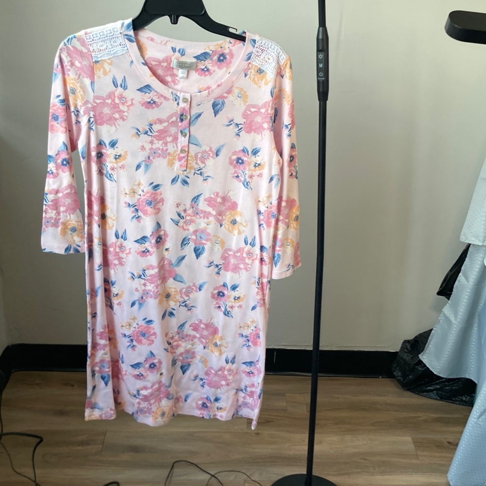 Celestial Dreams floral print nightgown pajama with crochet like detail size S - Picture 7 of 17